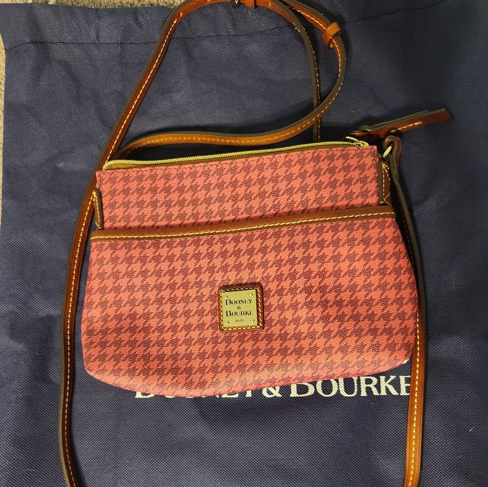 Dooney and bourke ginger crossbody
